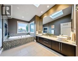 1940 27 Avenue SW - photo 29