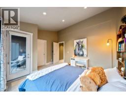 1940 27 Avenue SW - photo 38