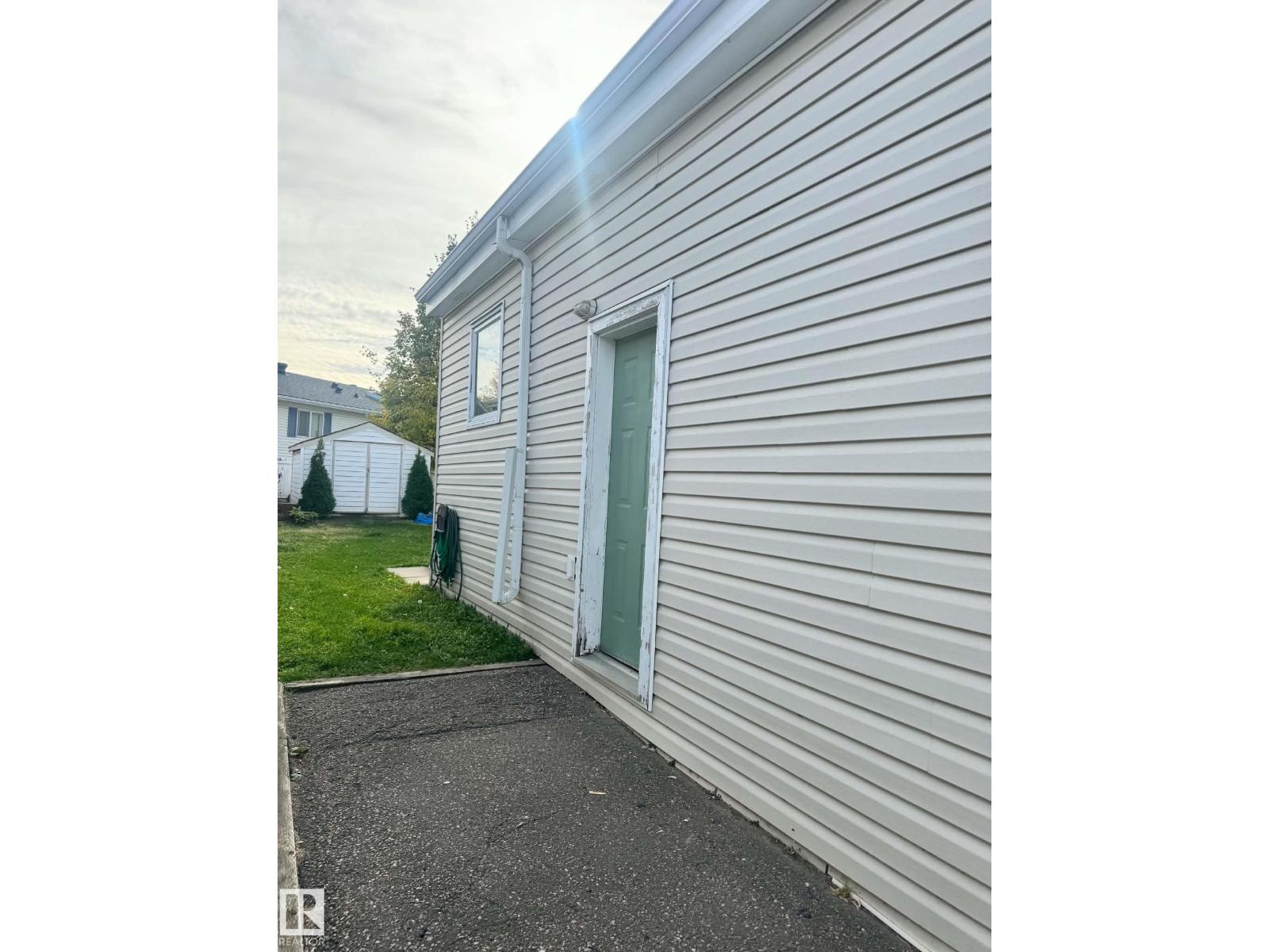 2415 West Oak WY NW - 19