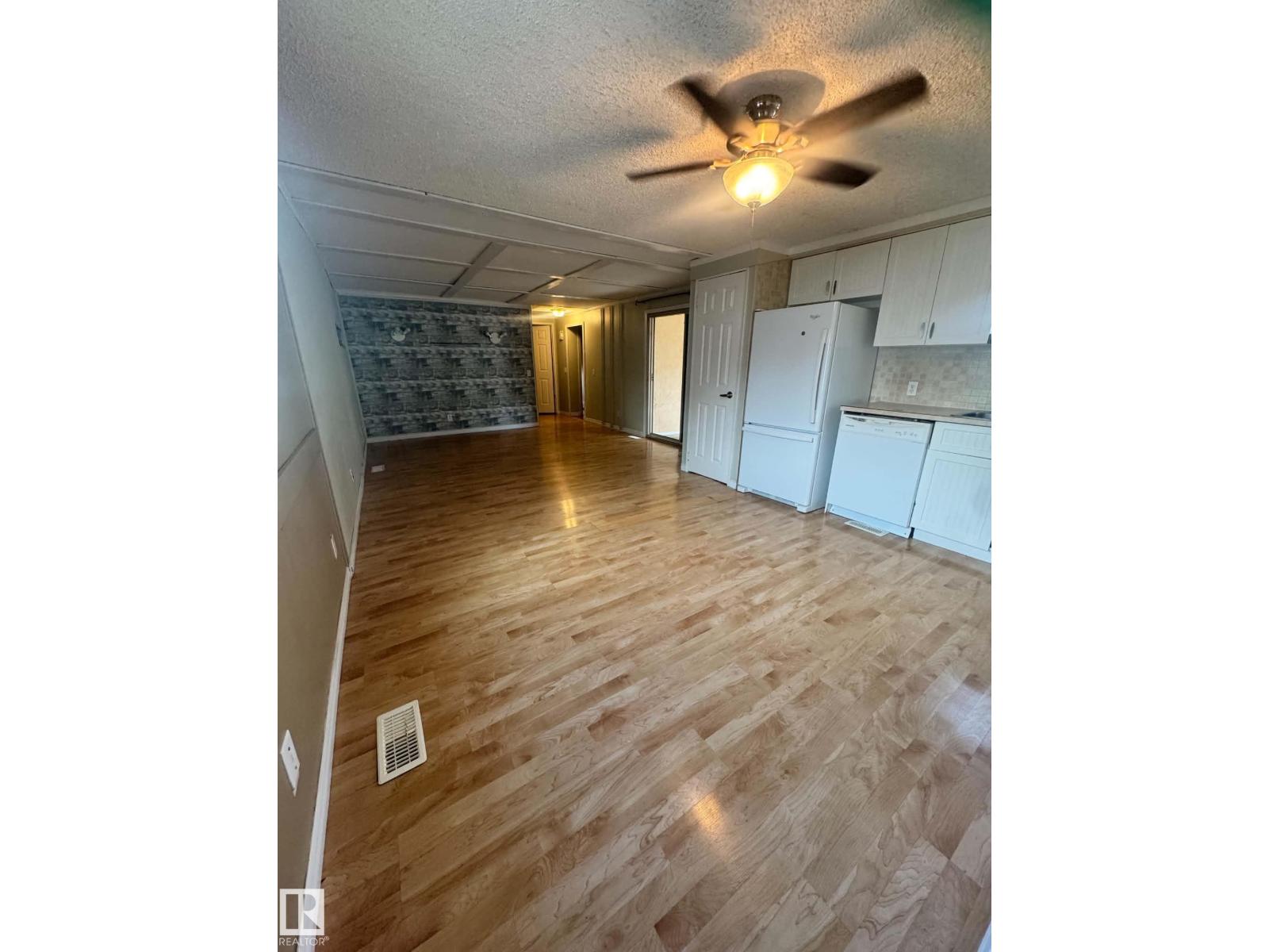 2415 West Oak Way NW, Westview Village — photo 7 of 23: Property photo