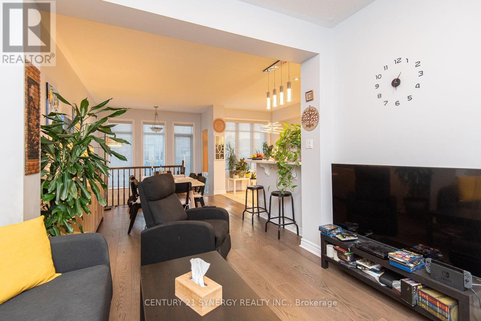 2025 Pennyroyal Crescent — photo 15