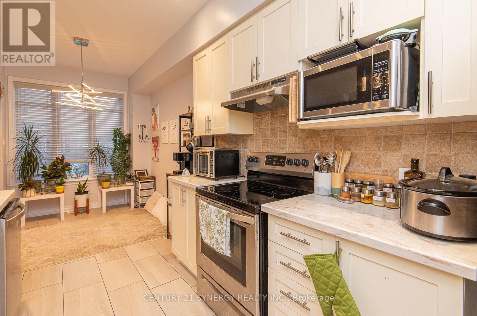2025 PENNYROYAL CRESCENT, Ottawa — photo 8
