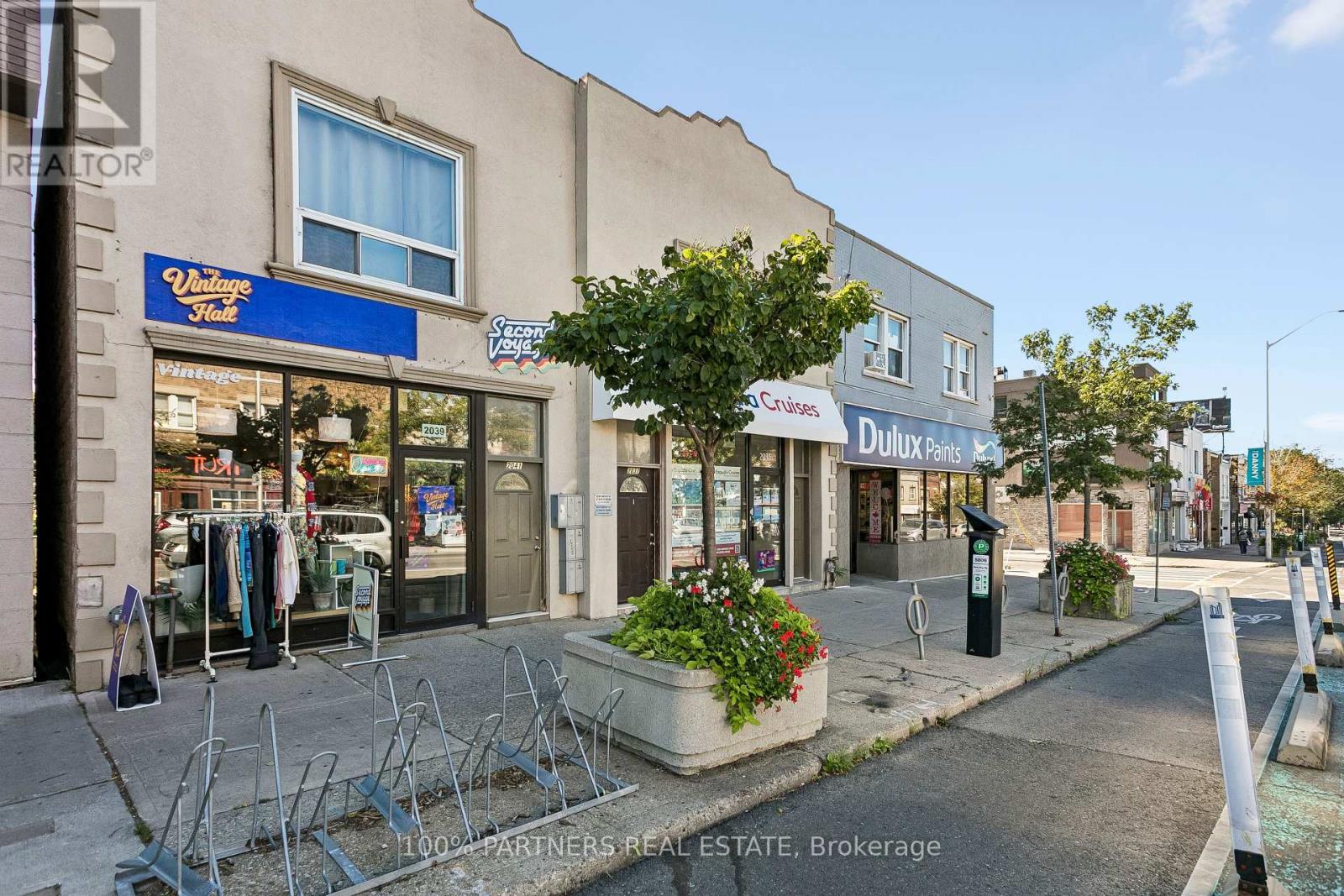 2035-2039 DANFORTH AVENUE, Toronto (Woodbine Corridor) — photo 3
