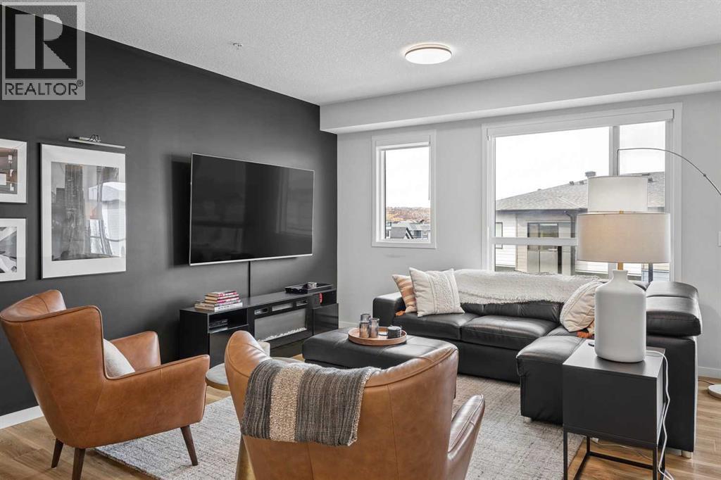 #1303 42 Cranbrook Gardens SE - 4