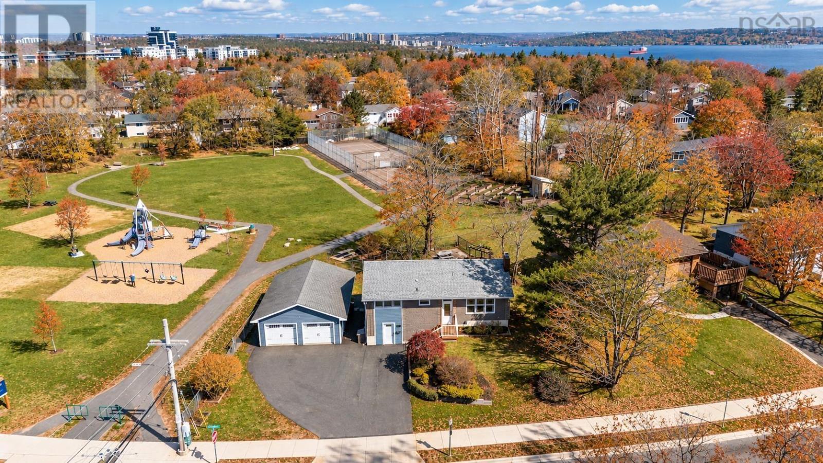81 Flamingo Drive
