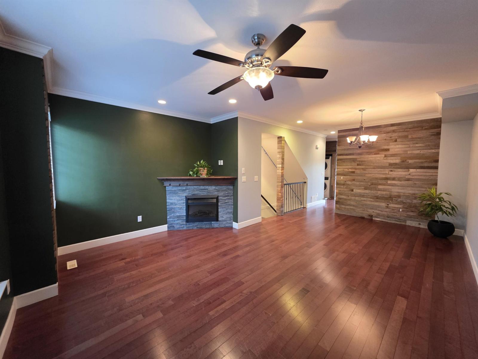 3 32792 LIGHTBODY COURT, Mission - Image 1