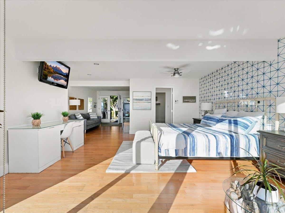 15068 VICTORIA AVENUE, White Rock
