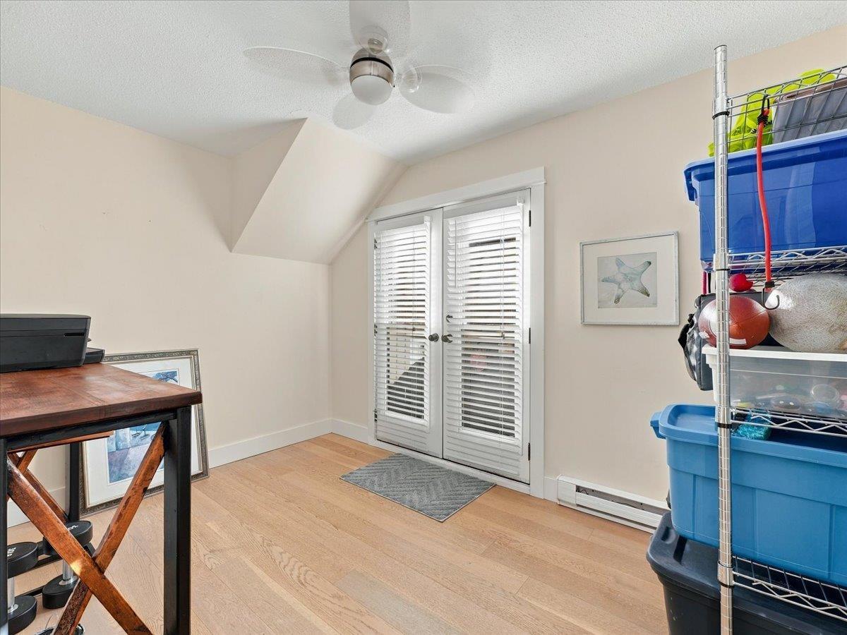 15068 VICTORIA AVENUE, White Rock