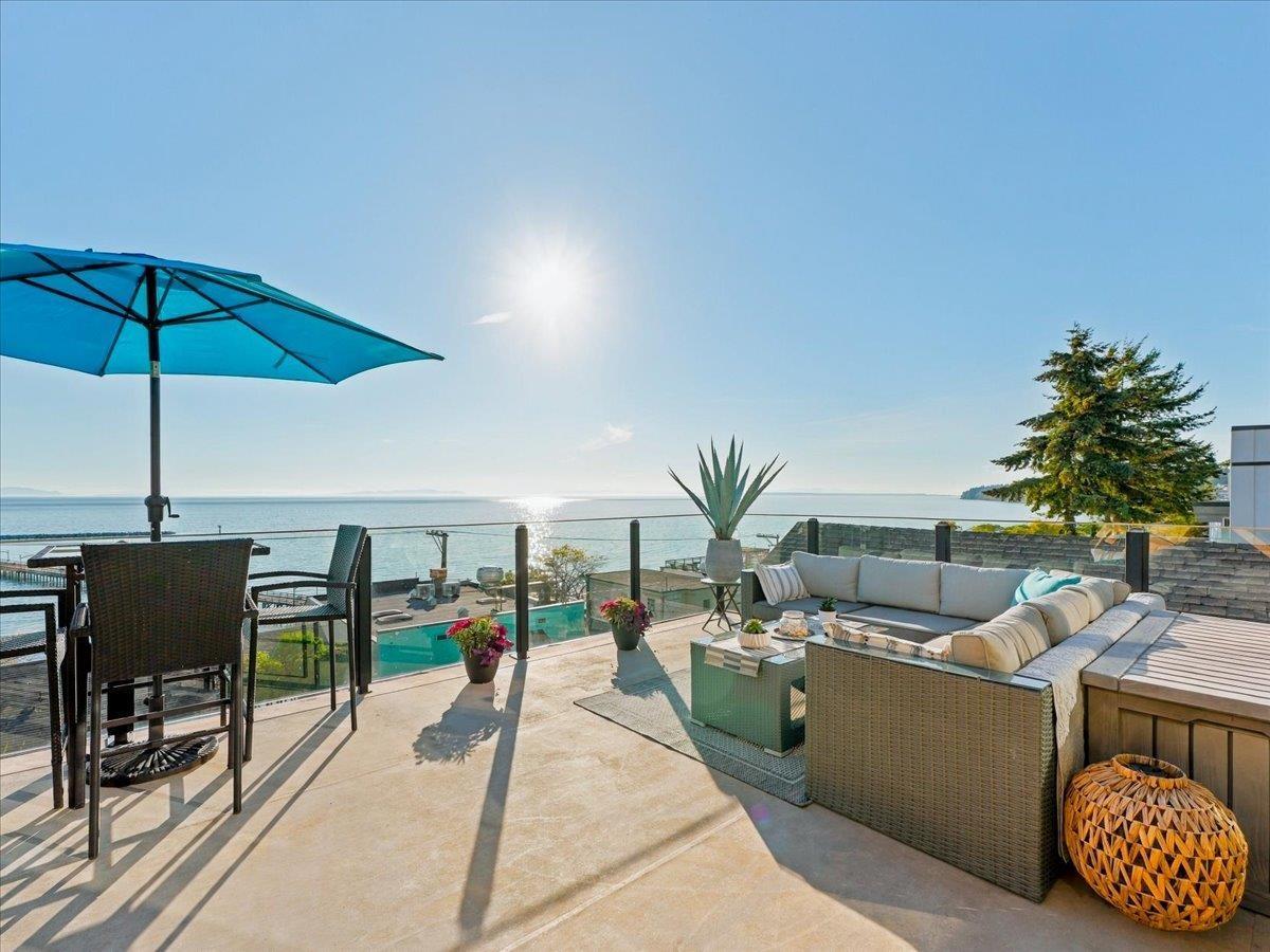 15068 VICTORIA AVENUE, White Rock