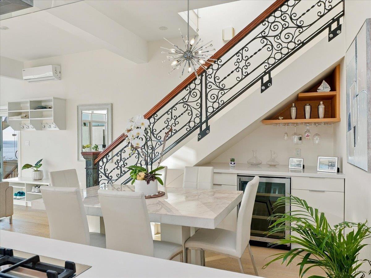 15068 VICTORIA AVENUE, White Rock