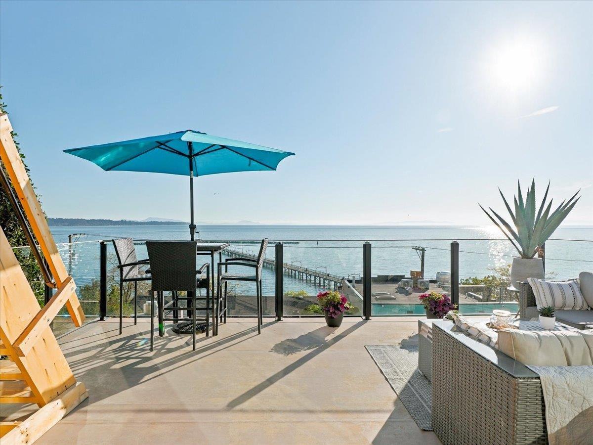 15068 VICTORIA AVENUE, White Rock