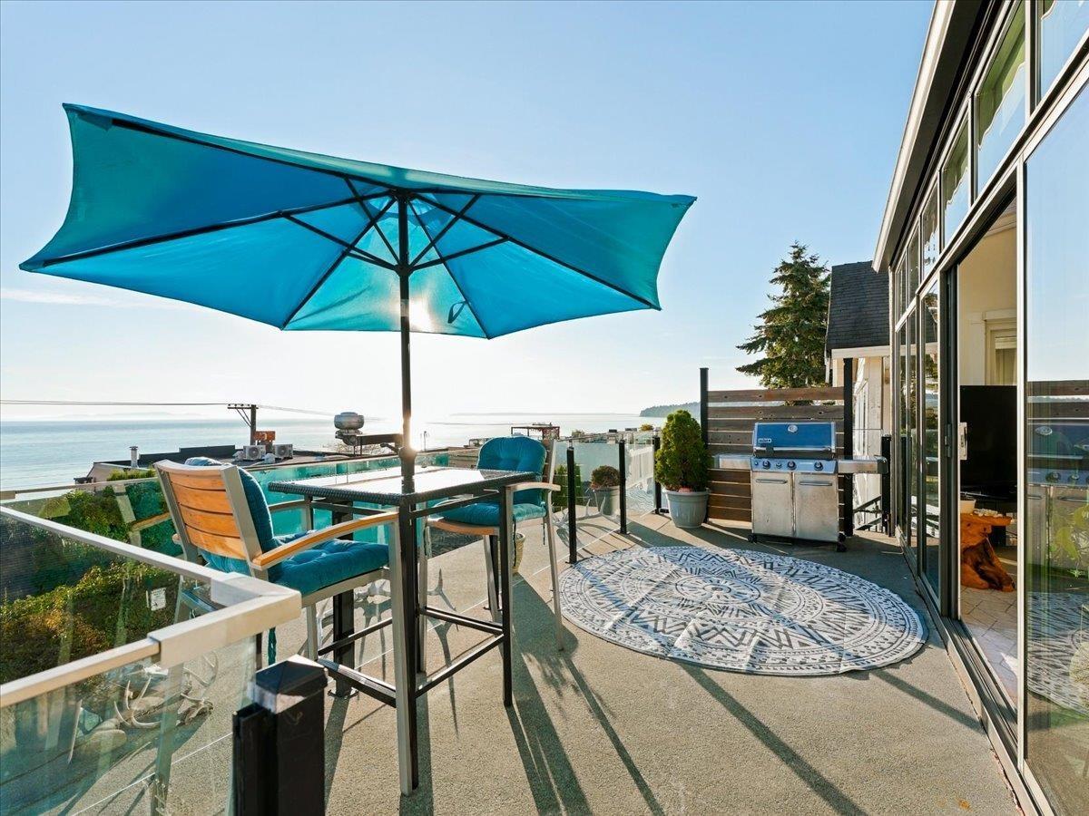 15068 VICTORIA AVENUE, White Rock
