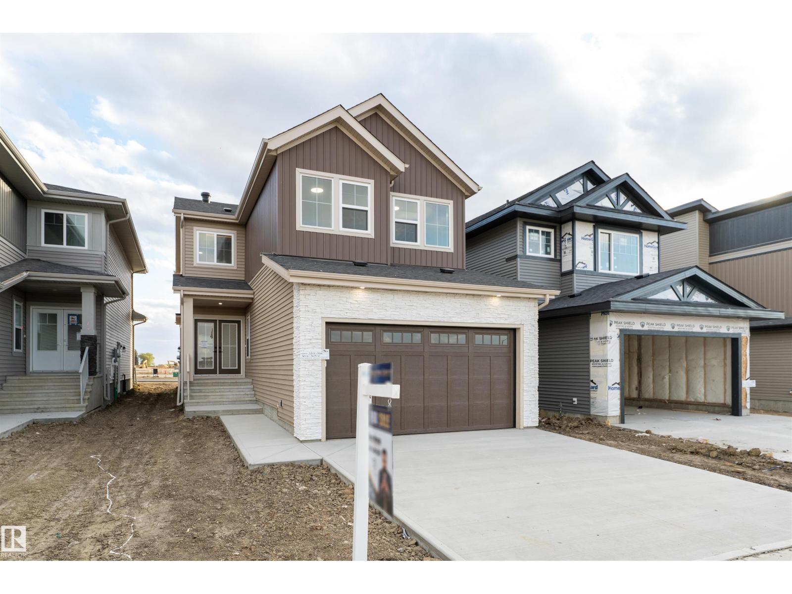 3805 38 Ave - 3