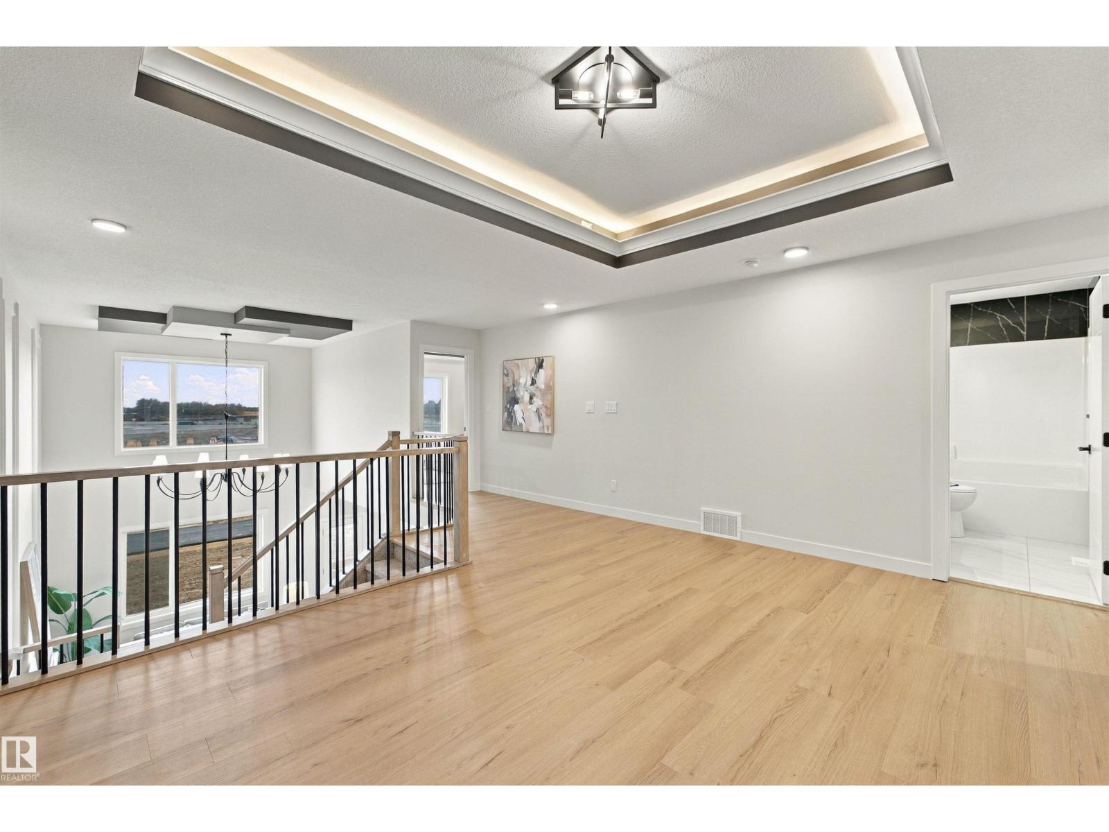 3805 38 Ave - 32