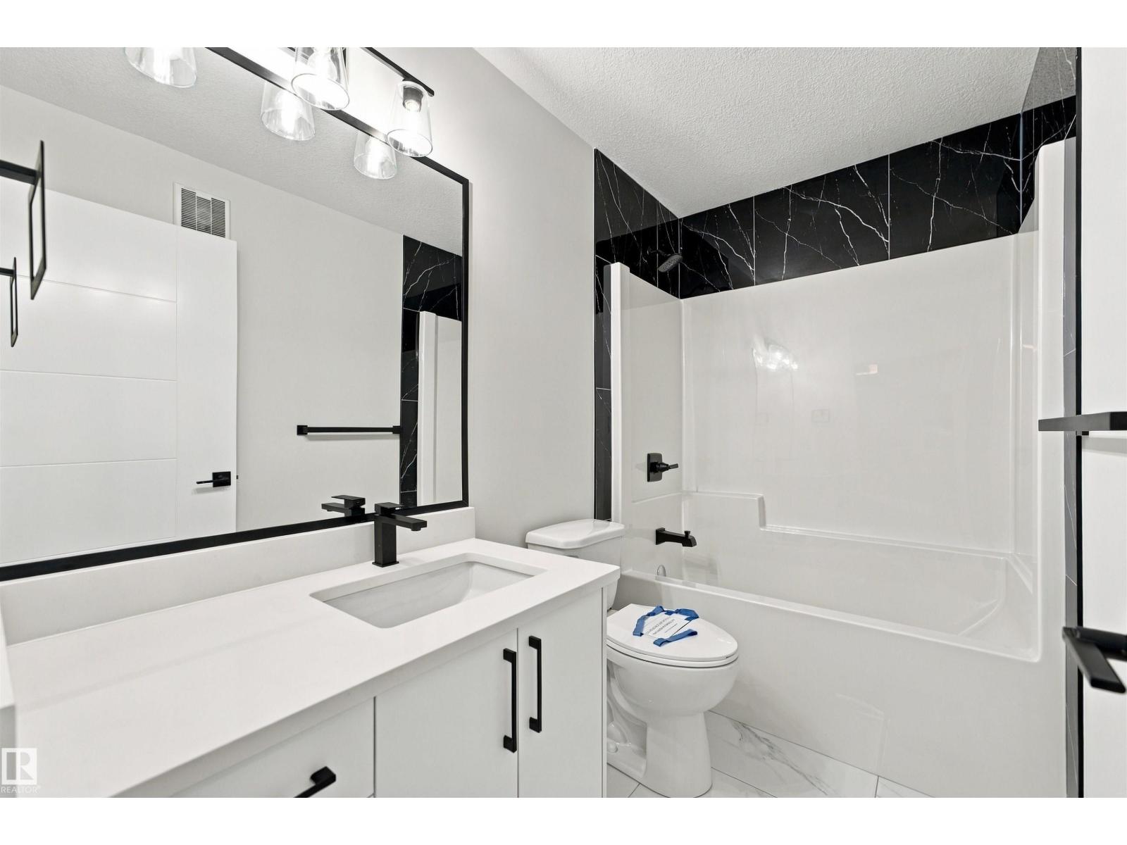3805 38 Ave - 46