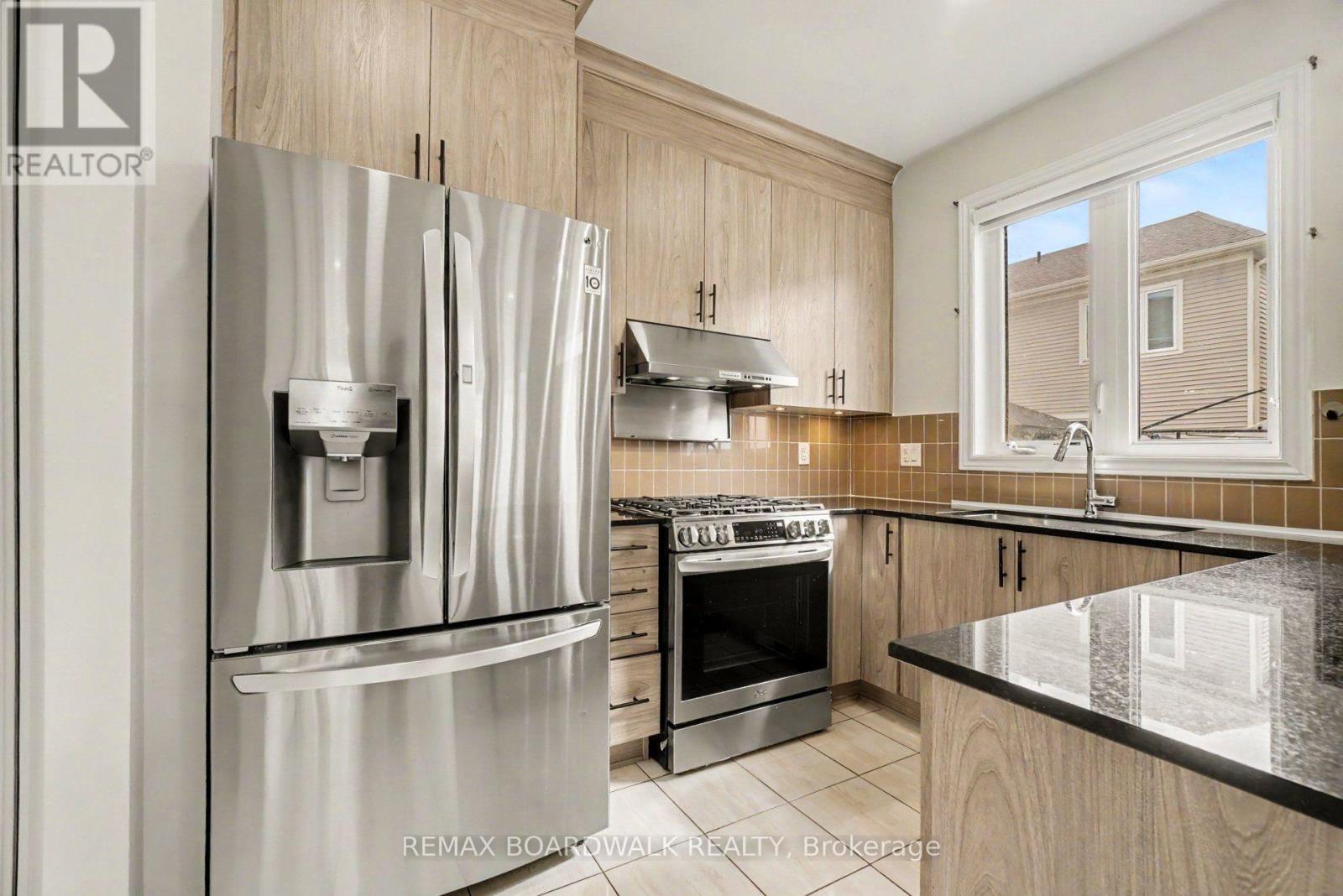 1008 CARDEN LANE, Ottawa — photo 10