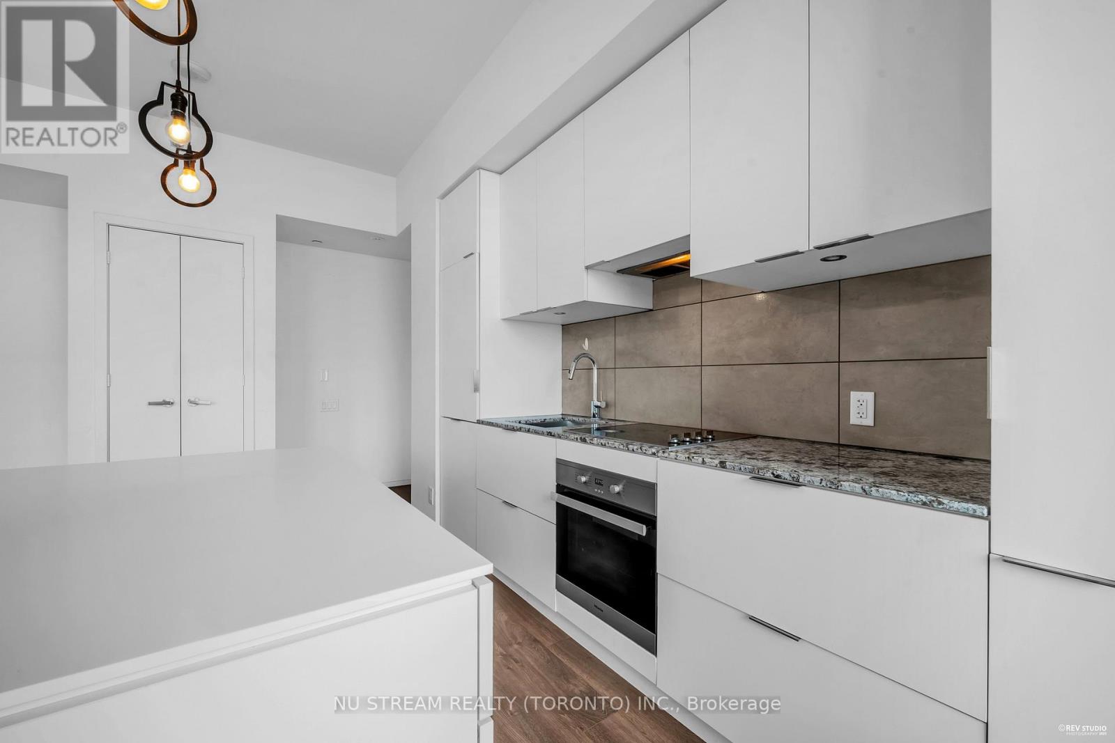 4806 - 5 ST JOSEPH STREET, Toronto (Bay Street Corridor) — photo 5
