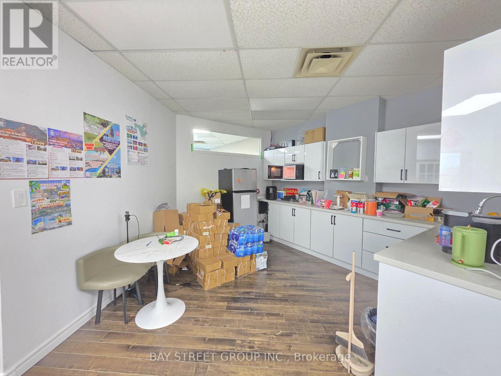 304 - 350 HIGHWAY 7 E, Richmond Hill (Doncrest) — photo 6