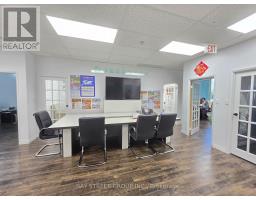 304 - 350 Highway 7 E, Richmond Hill, ON L4B3N2 Photo 7