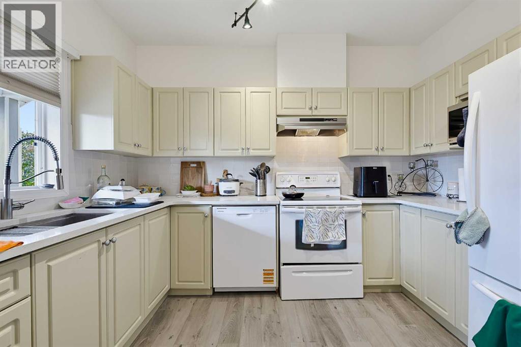 #101 613 19 Street SE - 15