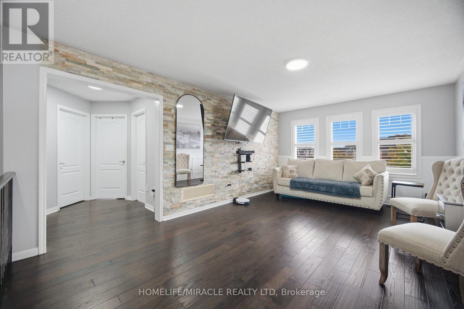 33 Klemscott Road, Brampton, ON photo 19