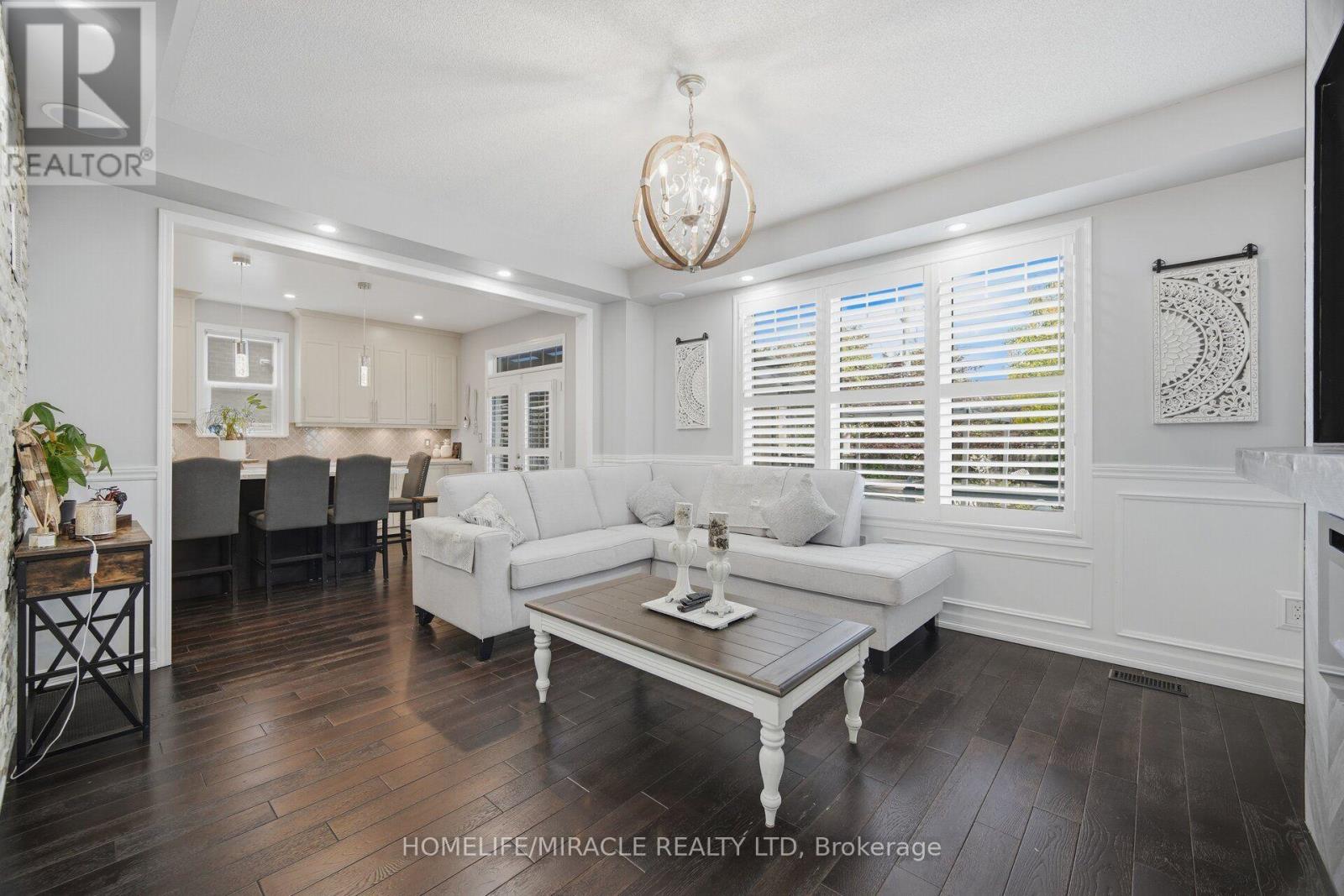 33 Klemscott Road, Brampton, ON photo 9
