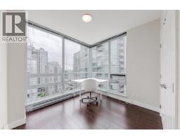 2707 2968 Glen Drive, Coquitlam, BC V3B0C4 Photo 12