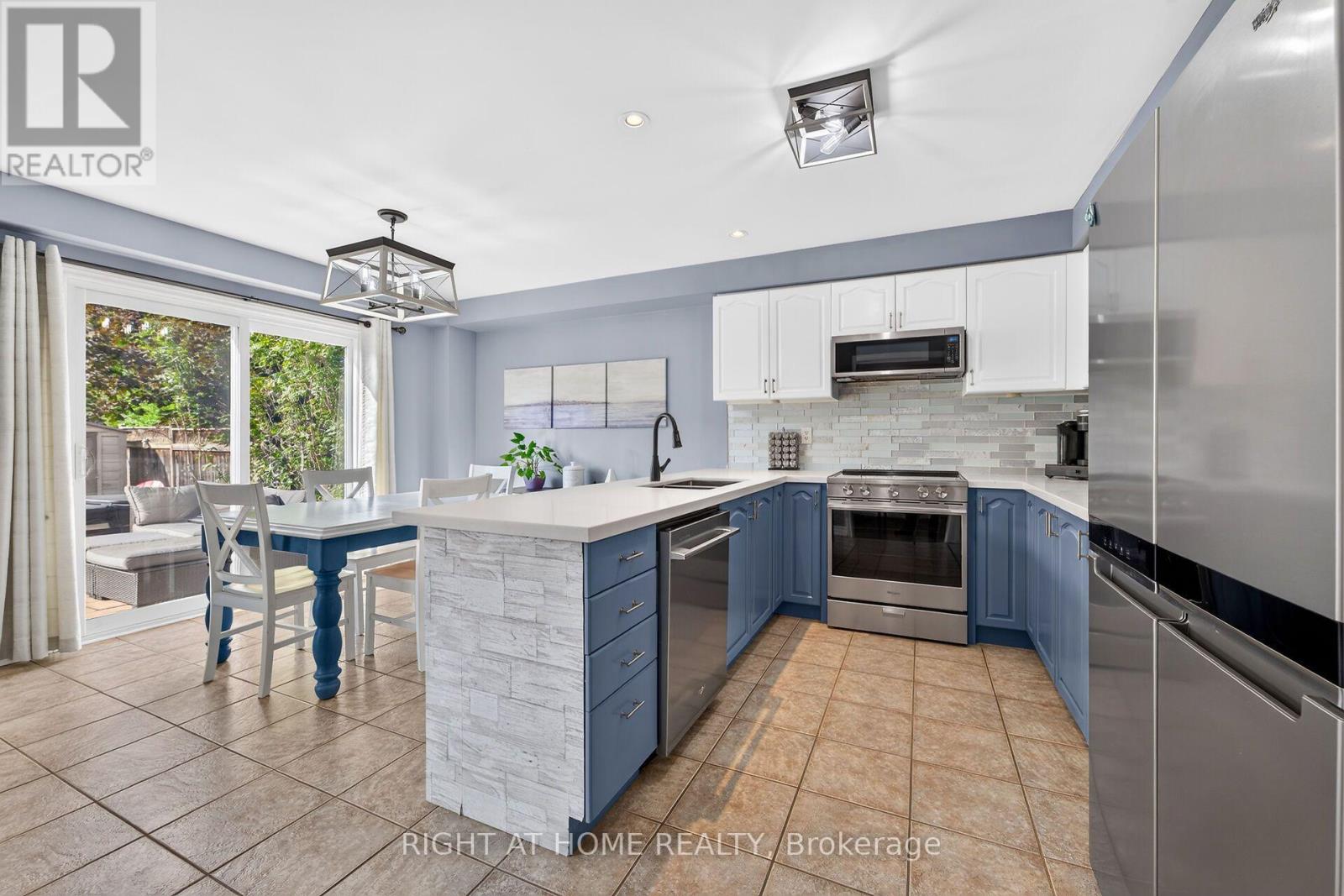 54 Vinifera Drive, Grimsby, ON photo 11