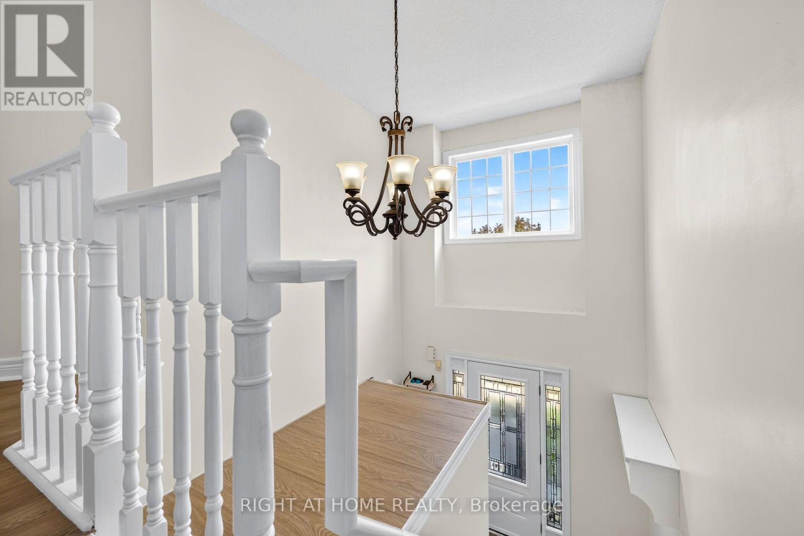 54 Vinifera Drive, Grimsby, ON photo 27
