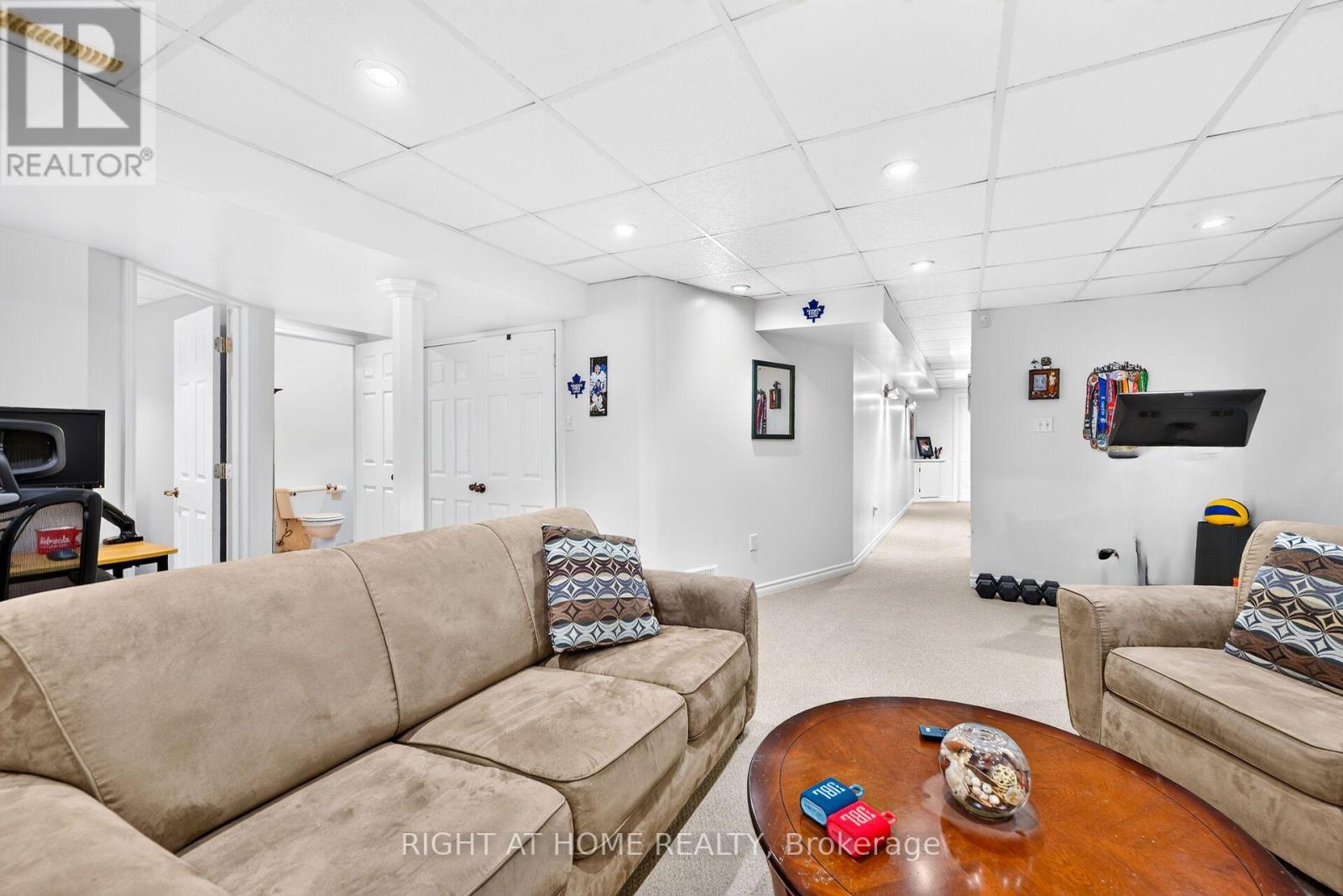54 Vinifera Drive, Grimsby, ON photo 33
