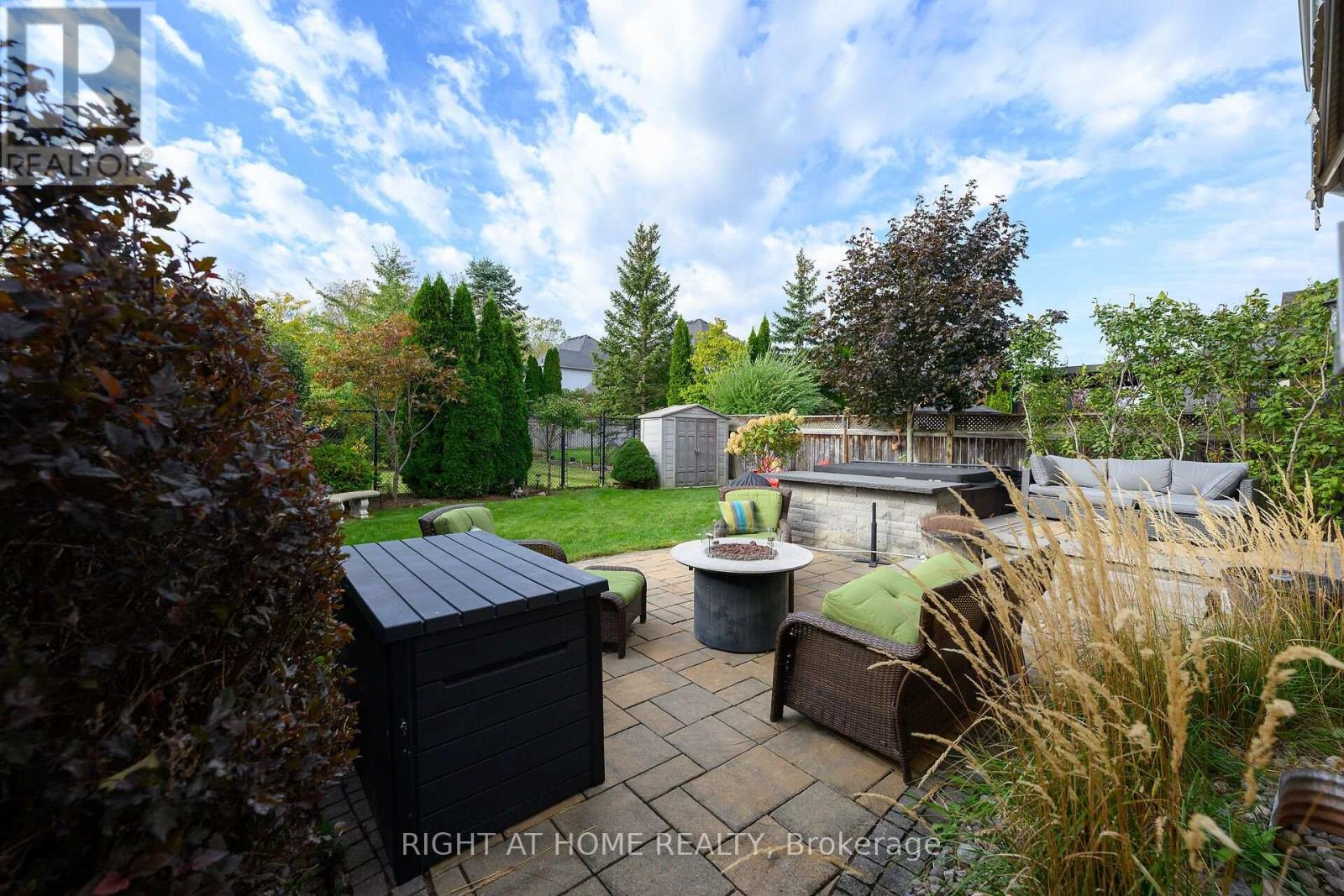 54 Vinifera Drive, Grimsby, ON photo 38