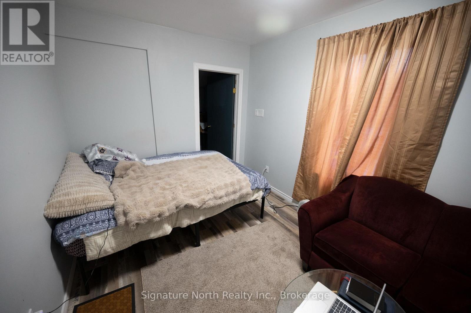114 CAROLINE STREET - 18