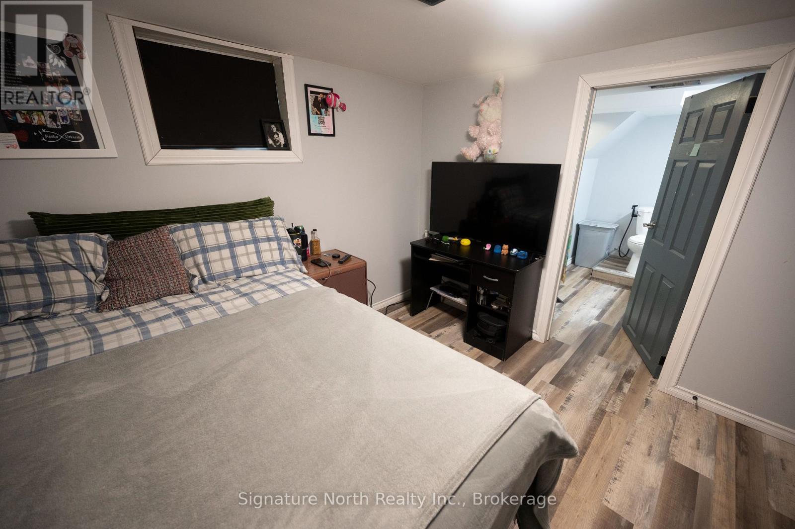 114 CAROLINE STREET - 27