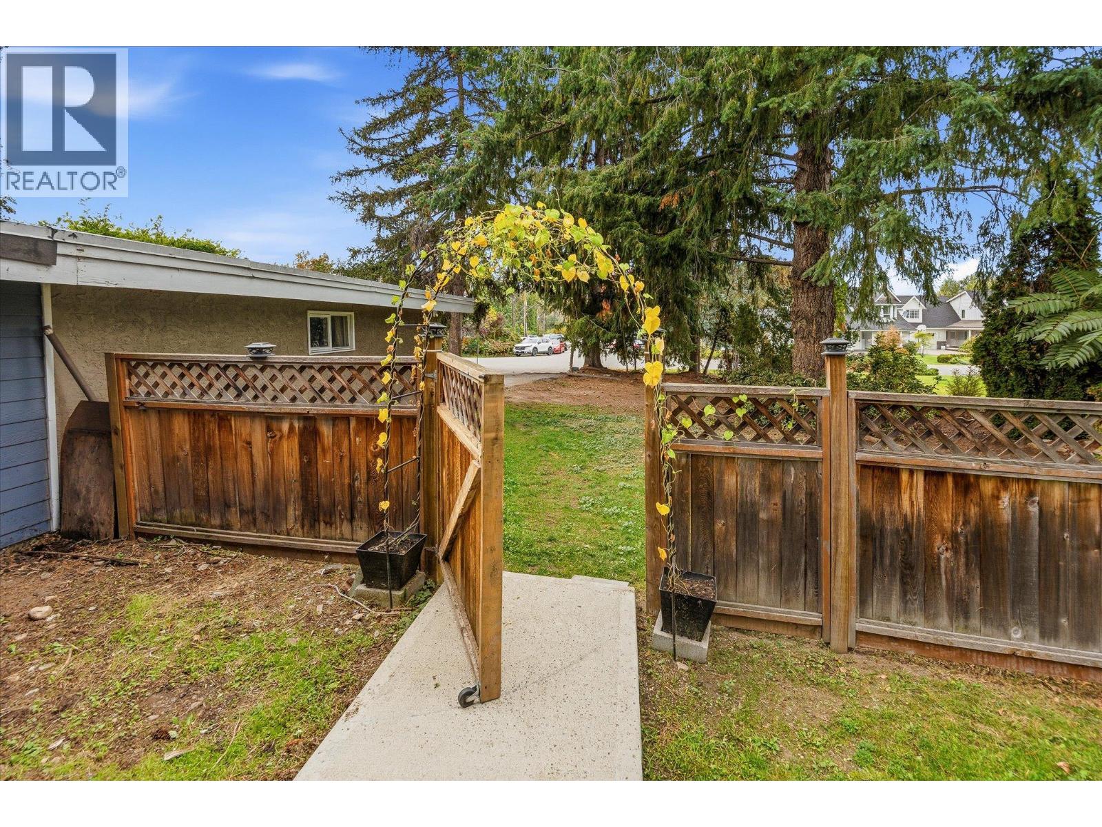 4583 Bonjou Road - 45