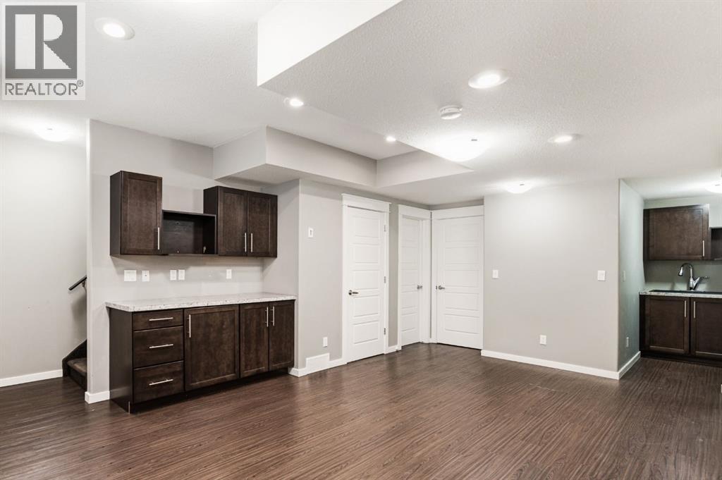 Listing photo – 205 Van Slyke Way, Red Deer