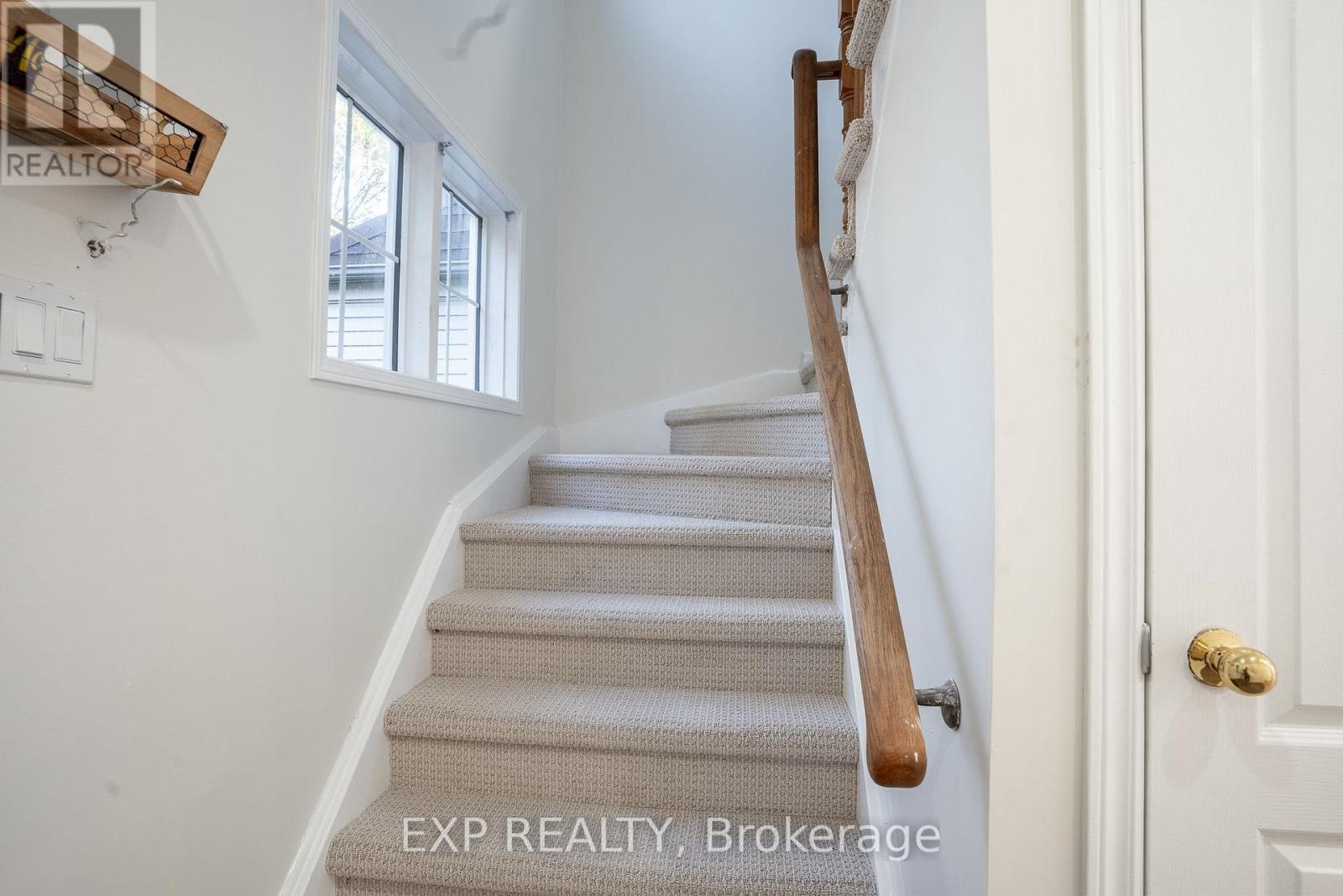 1892 Secretariat Place, Oshawa, ON photo 7