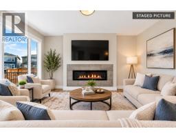 118 Belmont Crescent SW - photo 3
