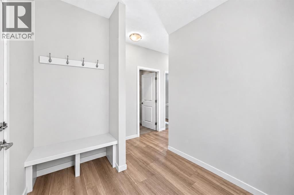 118 Belmont Crescent SW - 32