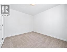 118 Belmont Crescent SW - photo 38