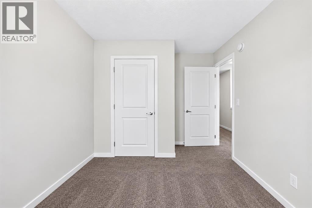 118 Belmont Crescent SW - 13