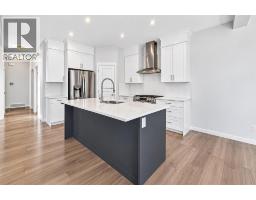 118 Belmont Crescent SW - photo 8