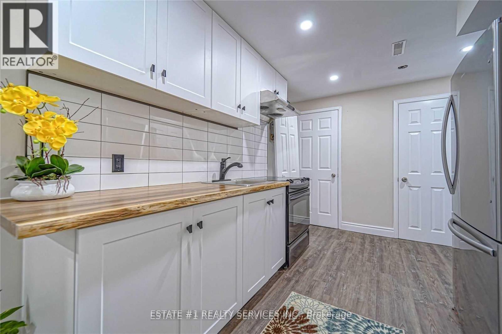84 SIMMONS BOULEVARD - 3