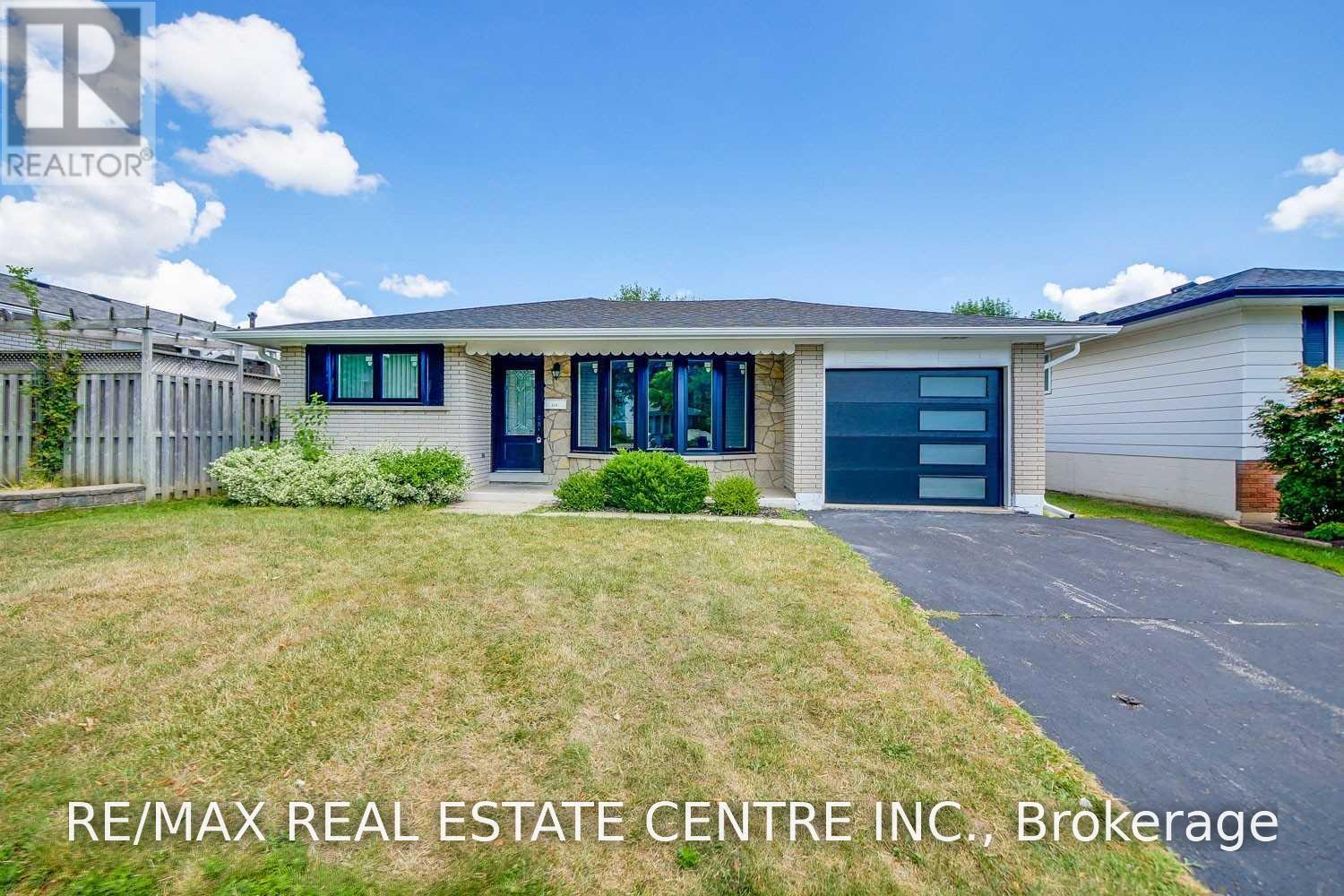 2134 Meadowbrook Road, Burlington, ON photo 2