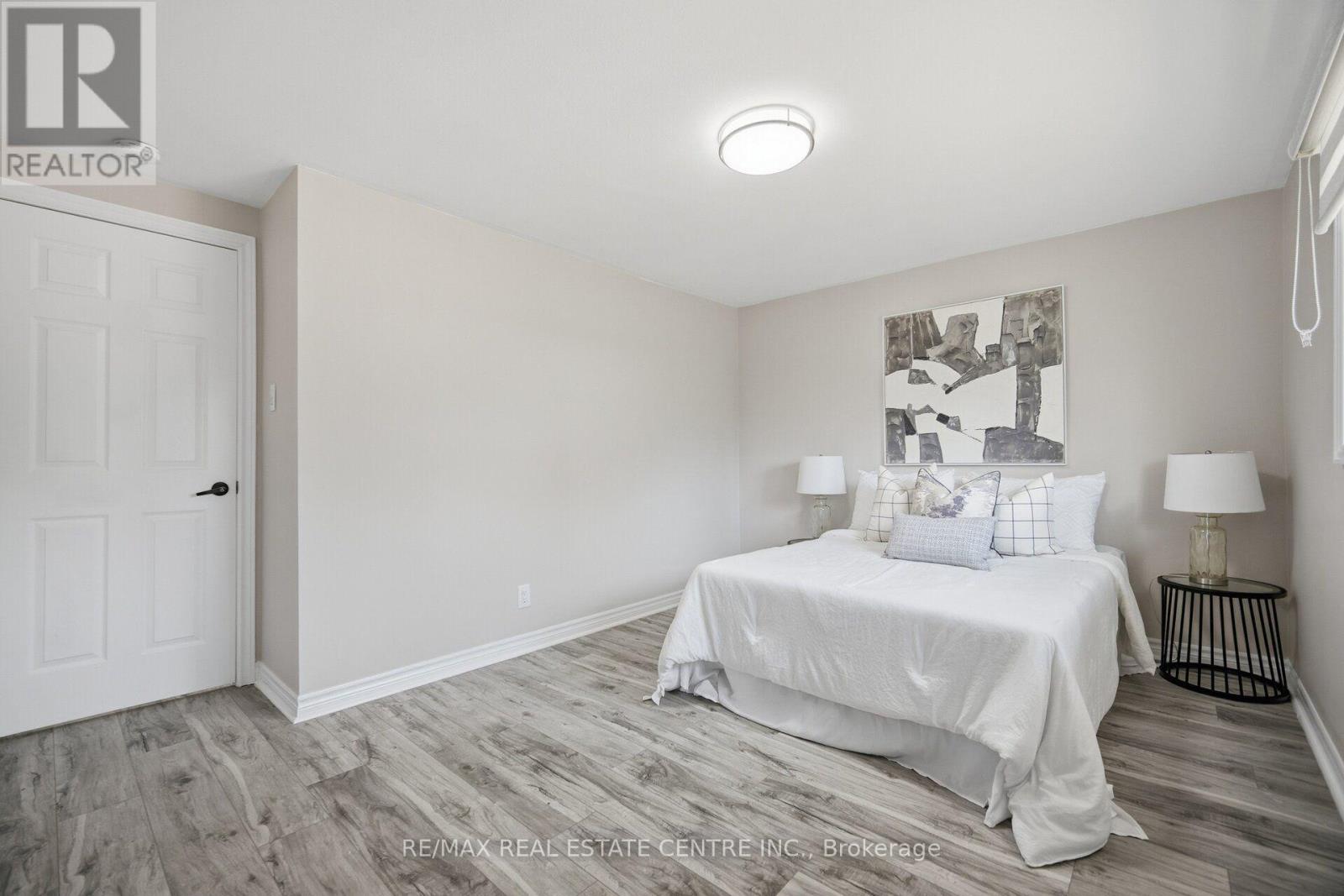 2134 Meadowbrook Road, Burlington, ON photo 22