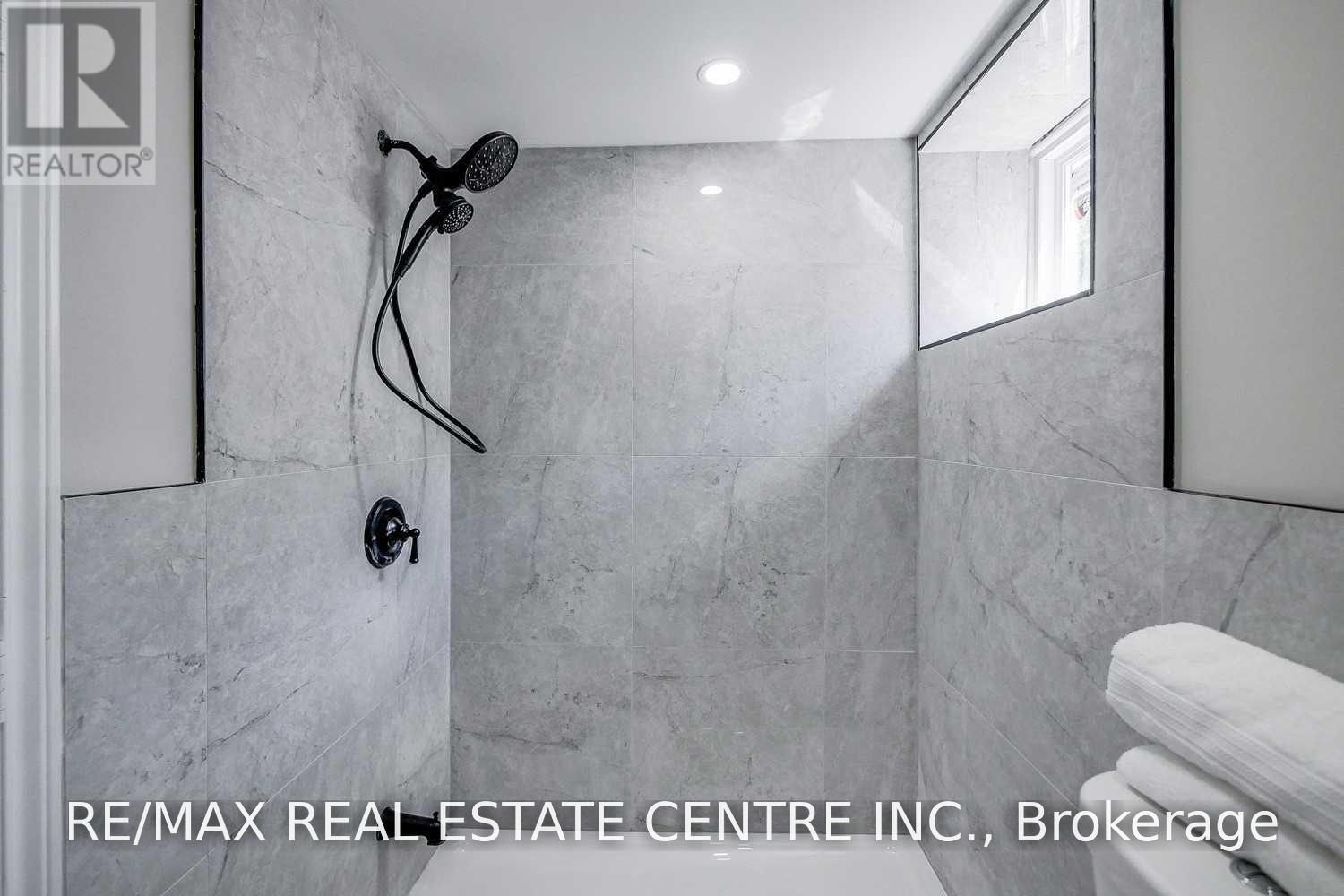 2134 Meadowbrook Road, Burlington, ON photo 36