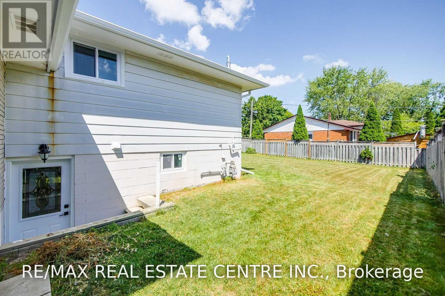 2134 Meadowbrook Road, Burlington, ON photo 41