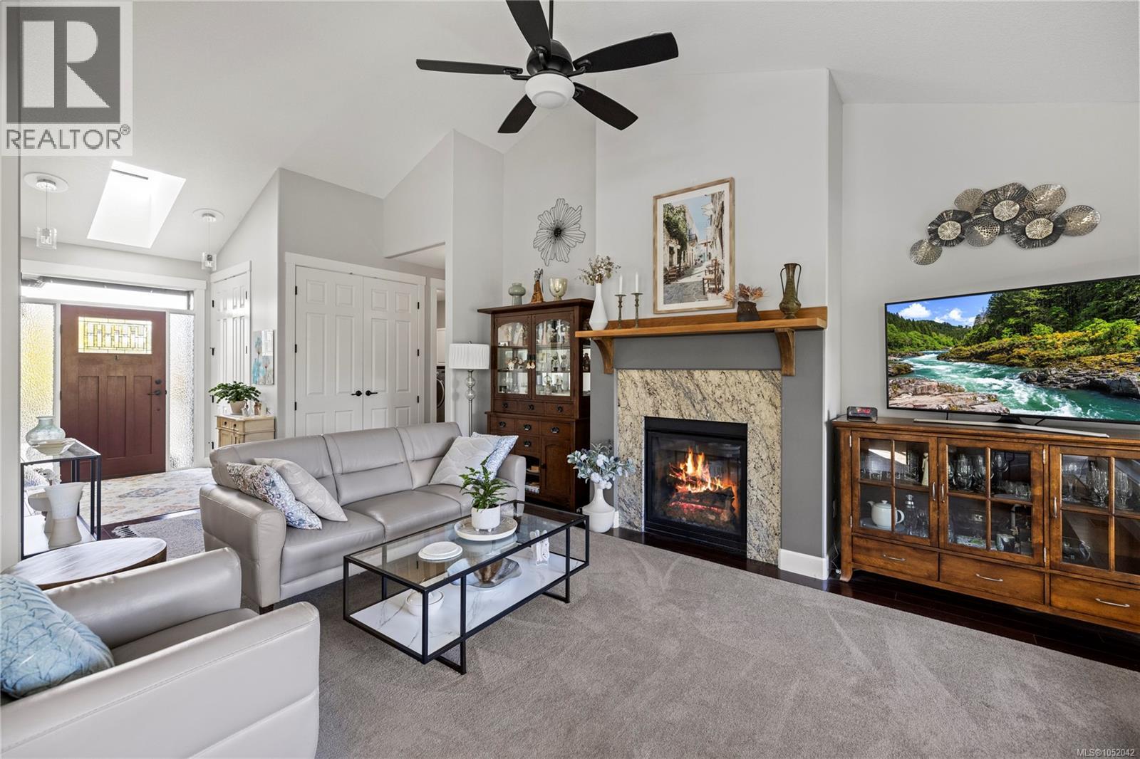 688 Lowry's Rd, French Creek