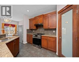4pc Bathroom - 316 Saddlemont Boulevard Ne, Calgary, AB T3J0M9 Photo 6