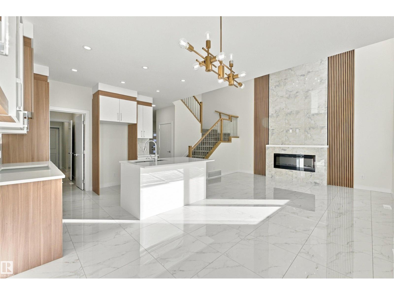 3824 39 St - Image 16