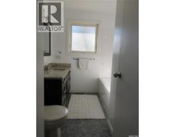 858 Worobetz Crescent N, Regina, SK S4X2C3 Photo 33